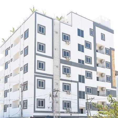 Voila At Nest Hotel Хидерабад Екстериор снимка
